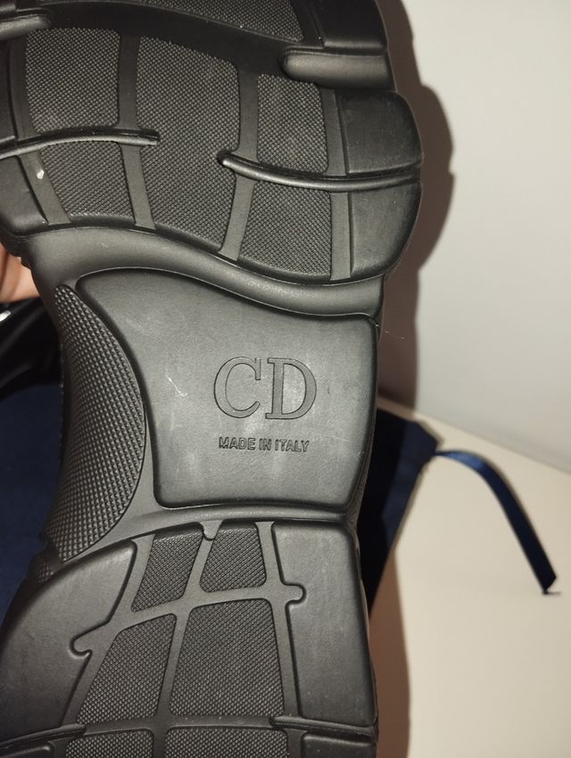 Zapatillas negras reflectantes