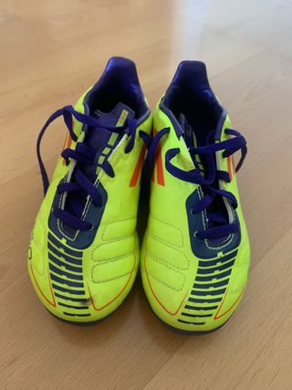 Botas fútbol Adidas niño talla 30