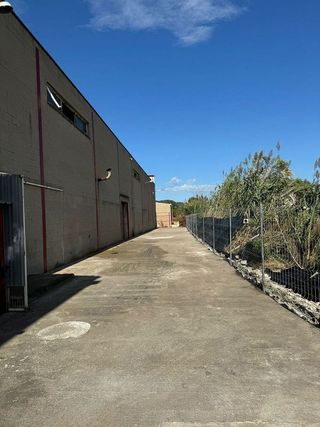 Nave industrial en venta en Sant Andreu de la Barca