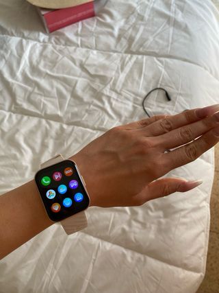 Reloj inteligente Smartwatch - Beige/Dorado