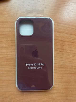 Funda silicona iPhone 12/12Pro granate