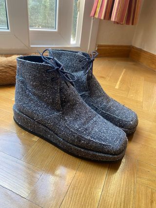 Botines grises de tela