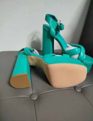Sandali tacco alto color turchese
