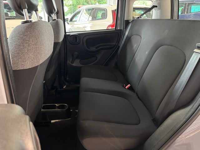 Fiat Panda 1.0GSE HYBRID 70CV.- " 5 PUERTAS ". -" IMPECABLE ".-" BAJO CONSUMO ".- " ETIQUETA ECO " .- " GARANTÍA CON COBERTURA EUROPEA ".-