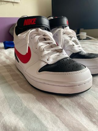 Zapatillas Nike Court Borough - rojas y blancas