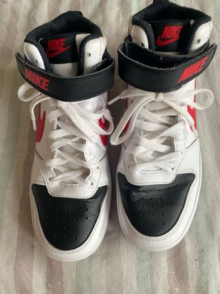 Zapatillas Nike Court Borough - rojas y blancas