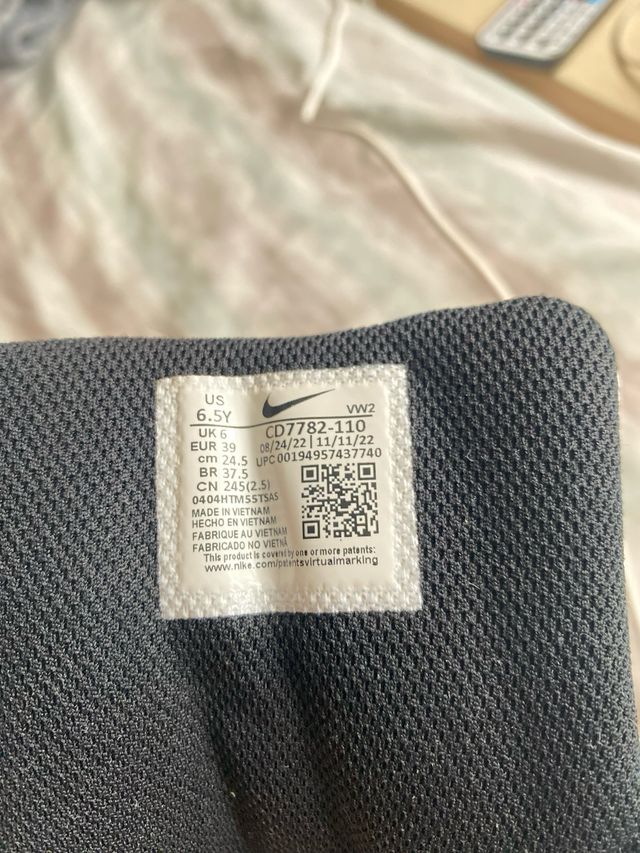 Zapatillas Nike Court Borough - rojas y blancas