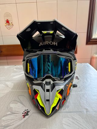 Casco MX AIROH