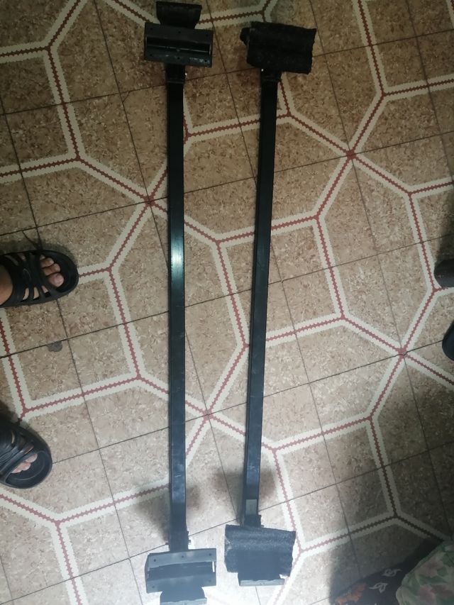 Barras portaequipajes coche