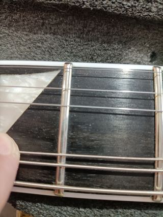 Guitarra ESP Arrow E-II