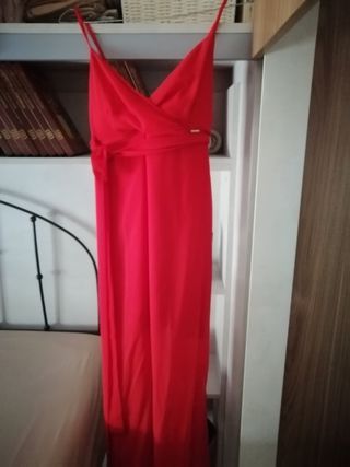 Vestito lungo rosso elegante
