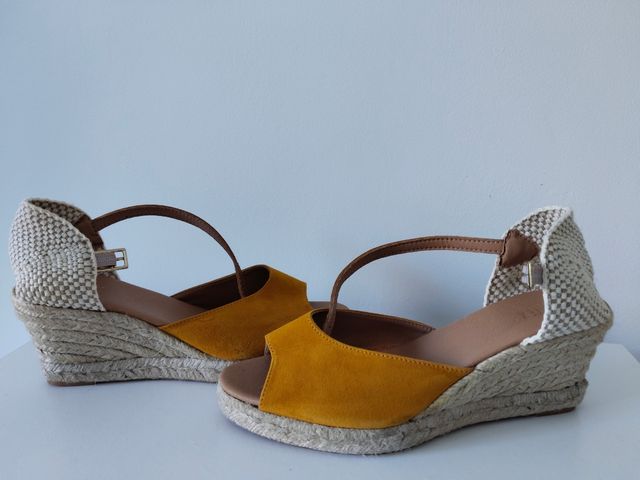 Sandalias esparto amarillas