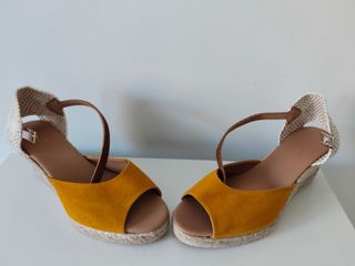 Sandalias esparto amarillas