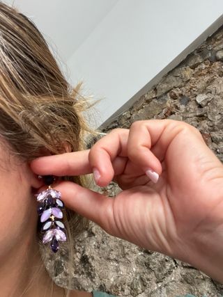 Pendientes hojas moradas
