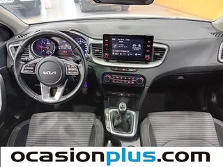 Kia Ceed 1.6 MHEV iMT Drive 100 kW (136 CV)