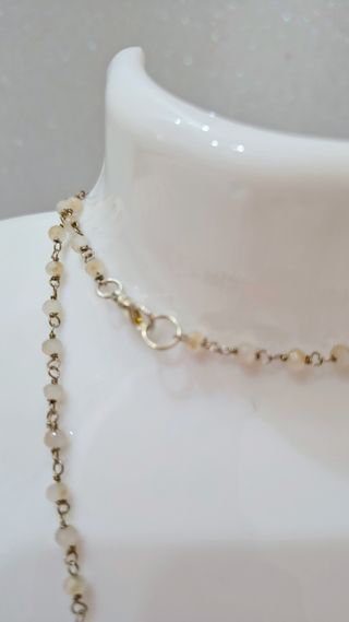 Collana cuore all'uncinetto beige