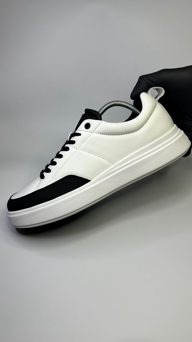 Zapatillas Calvin Klein - Talla 44