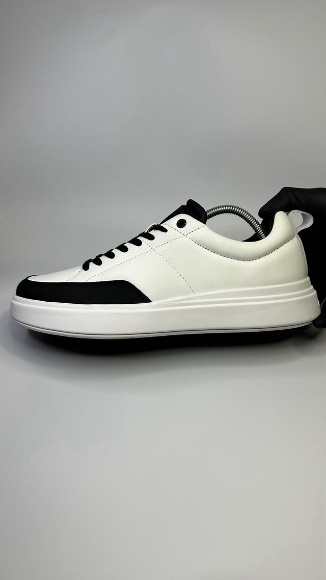 Zapatillas Calvin Klein - Talla 44