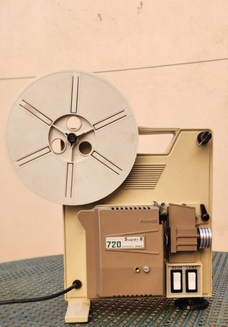 PROYECTOR Super 8 IMAC 720