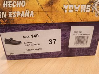 Zapatos colegiales de Piel a estrenar. Talla 37.