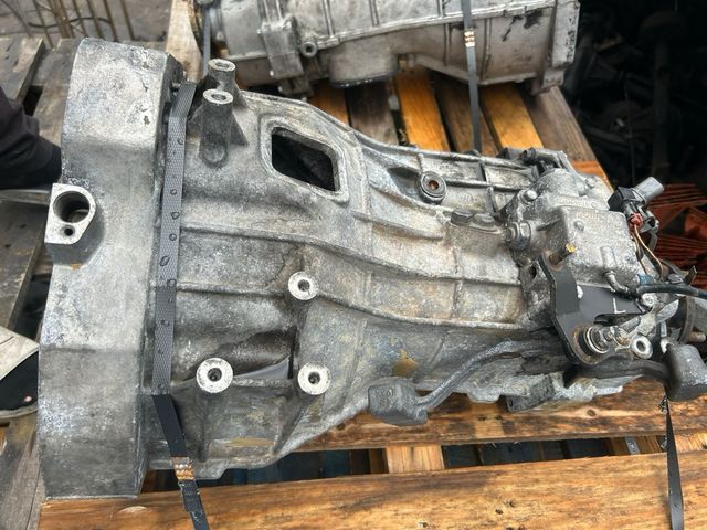 Caja de cambios de nissan Atleon ZD30