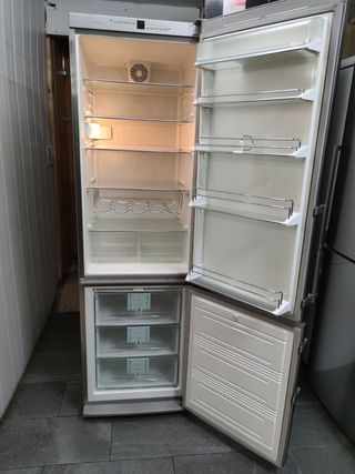 Liebherr Nevera Inox 200x60cm no Frost garantia