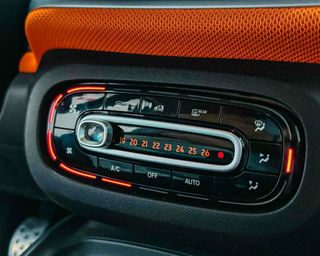 Smart Fortwo Coupe 71CV 
