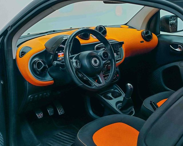 Smart Fortwo Coupe 71CV 