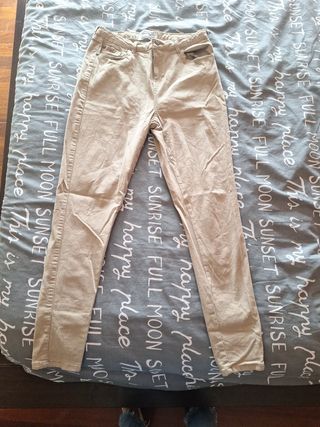 Pitillos beige elásticos
