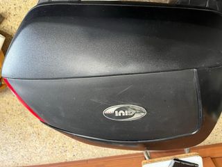 Maletas moto Givi: 1 baúl + 2 laterales