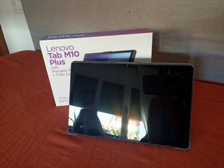 Tablet Lenovo M10 Plus + funda + lápiz