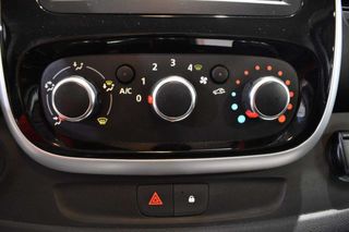 RENAULT TRAFIC FURGÓN L2H1 1300 KG 2.0 DCI 120 CV CONFORT