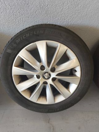 Llantas Seat León 5F 
205/55 R16