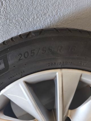 Llantas Seat León 5F 
205/55 R16