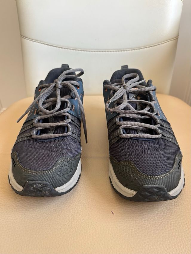 Zapatillas Skechers Senderismo - Talla 39