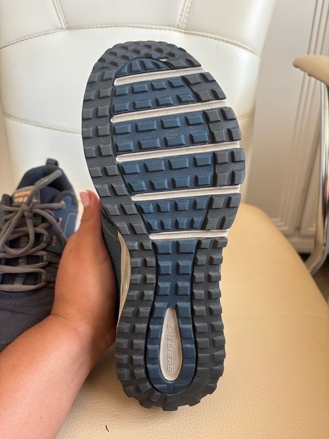 Zapatillas Skechers Senderismo - Talla 39