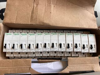 Interruttori Schneider Electric 16AX
contattore