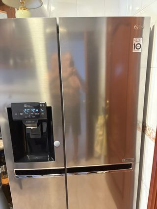 Refrigerador LG - Dispensador Agua/Hielo