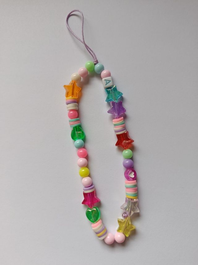 Llavero móvil con abalorios