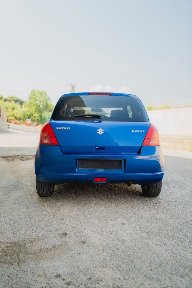 Suzuki Swift  2005