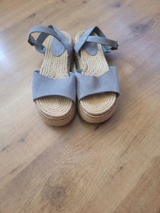 Sandalias plataforma esparto grises