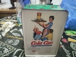 Latas vintage ColaCao y Botones