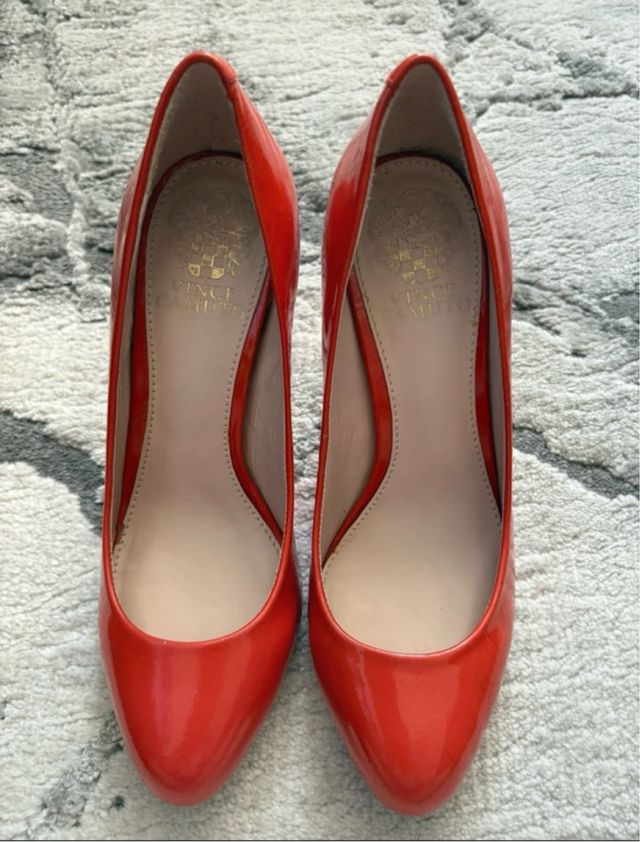 Zapatos rojos Vince Camuto