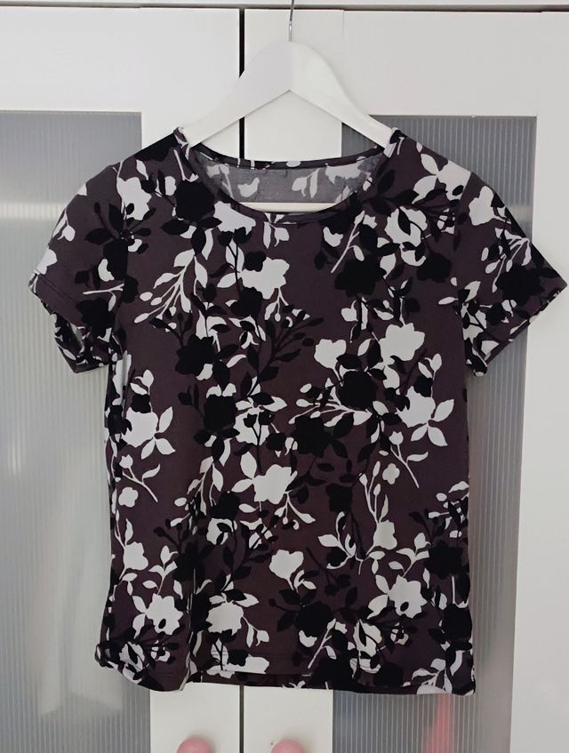 Camiseta flores