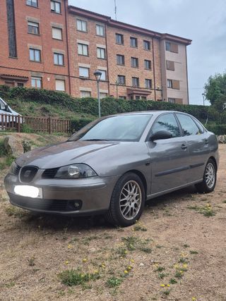 SEAT Cordoba 2004