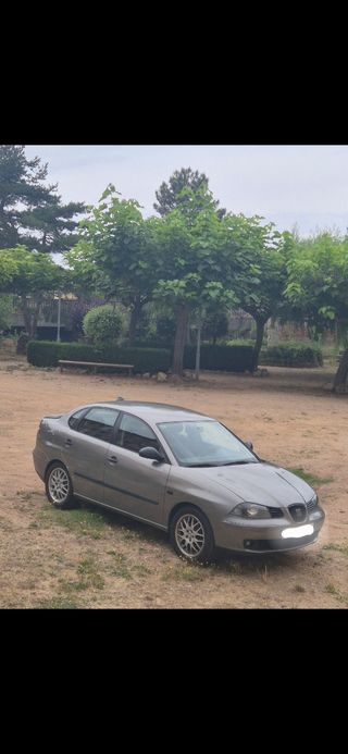 SEAT Cordoba 2004