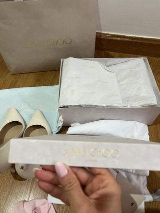 Tacones Jimmy Choo beige