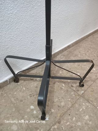 Perchero Ikea metal negro