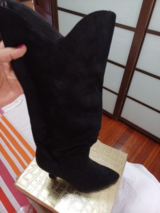 Botas altas negras tacón fino