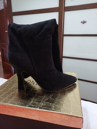 Botas altas negras tacón fino